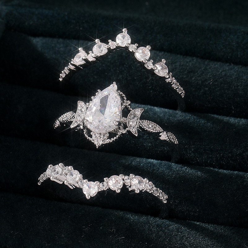 3pcs Bridal Ring Set Pear Cut Synthetic Cubic Zirconia Vintage Art , Silvery-plated Copper Engagement Rings With Design, Luxurious Gift For Christmas And Special Occasions