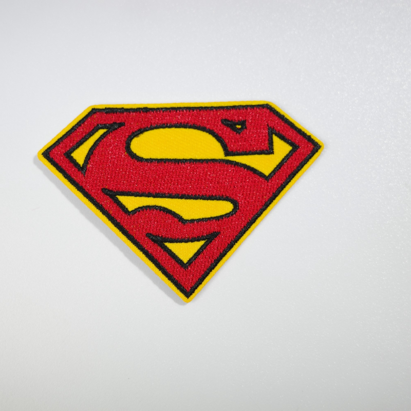 TEMU 1 pz, Toppa Ricamata Scudo con Logo Supereroe Superman WB Warner Bros., con Filo da e una Delicata Texture Glitterata. La Cucitura 癡 e Uniforme,