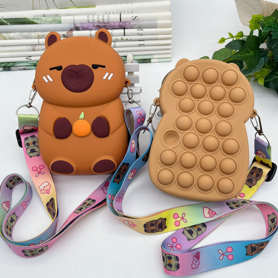 

Cartoon Capabala Small Size Silicone Coin Purse Cute Cartoon Capybara Storage Bag Students' Crossbody Bag Decompressed Small Wallet