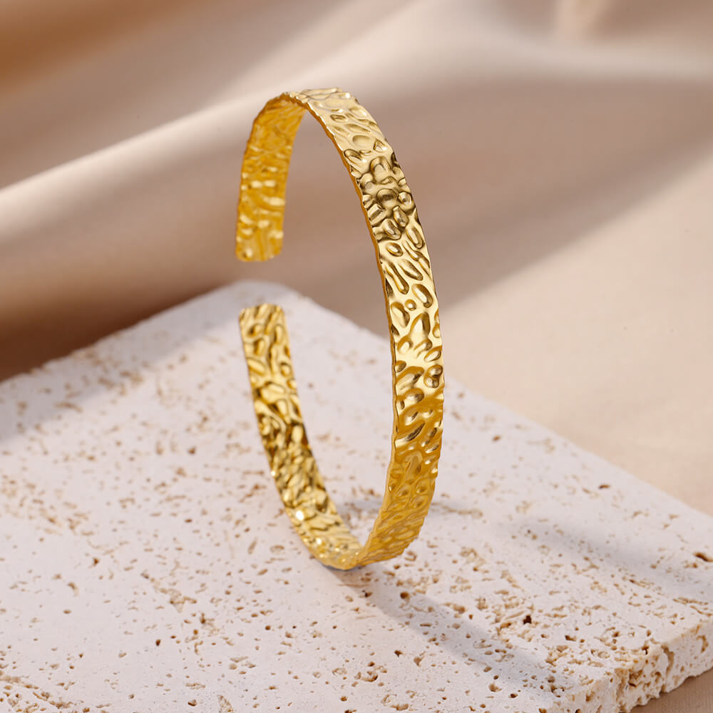 TEMU A Vintage Gold-tone Adjustable Stainless Steel Bracelet For Women - Featuring A Textured Design, Open Style, Suitable For Everyday Wear, Dates,