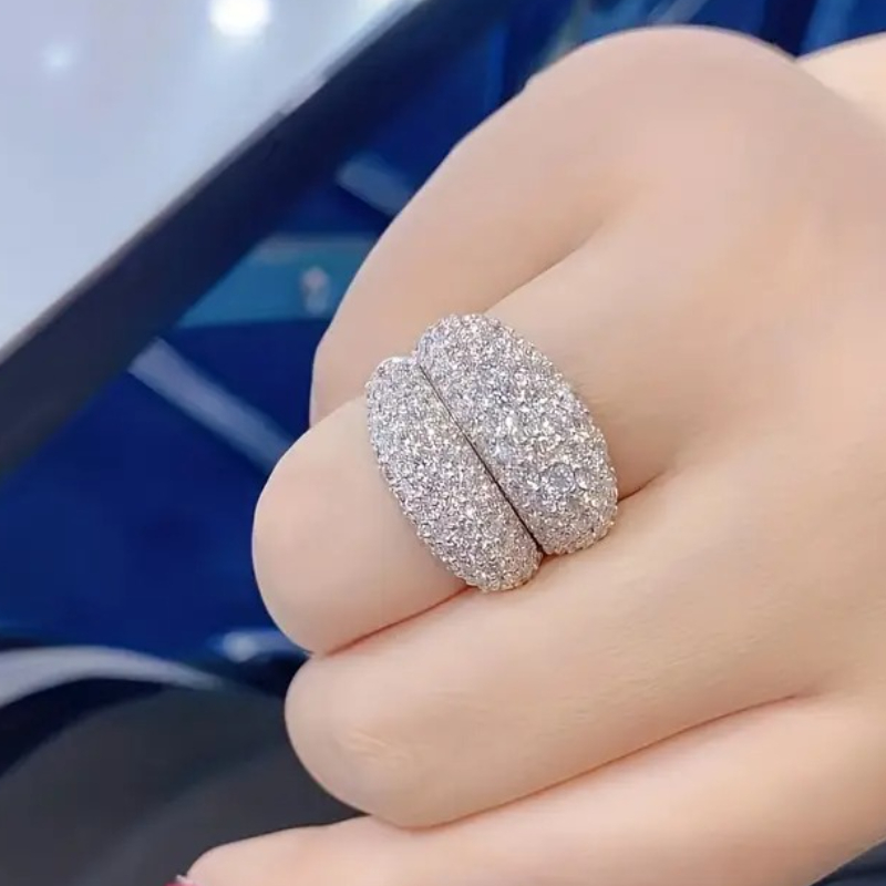 Women's Sparkling Full Pave Cubic Synthetic Zirconia Lips Ring