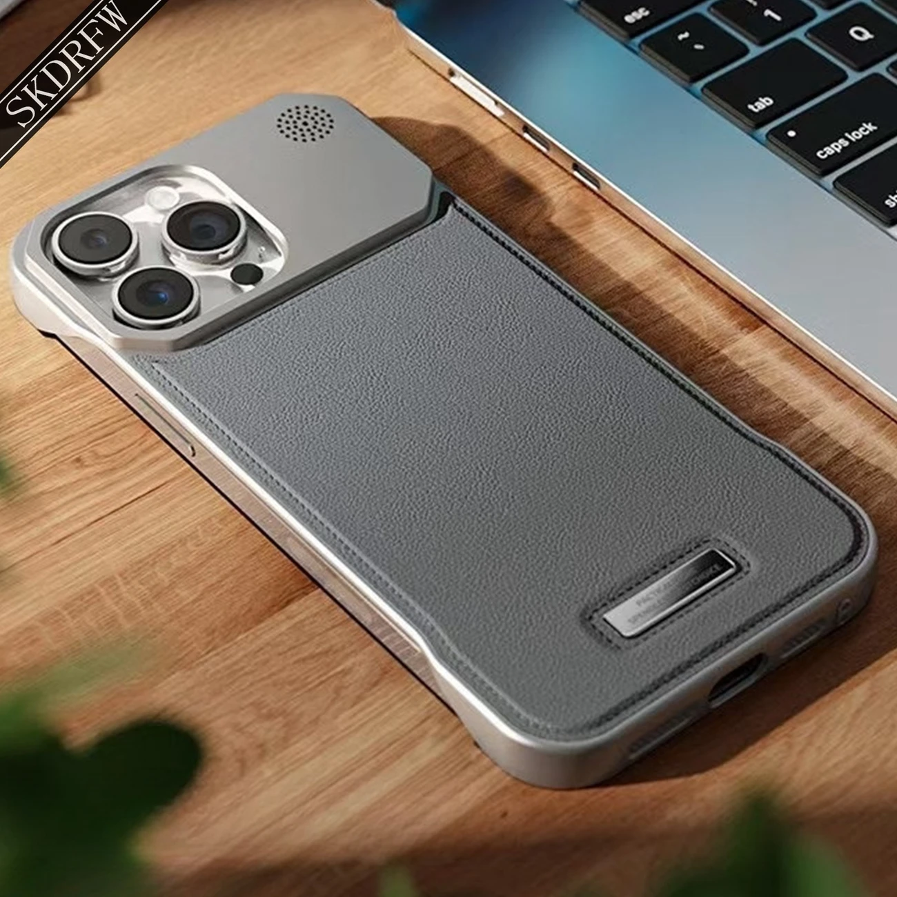 غطاء هاتف محمول عالي الجودة بدون حدود مع حلقة مغناطيسية مخفية ونمط جلد سادة للعلاج بالروائح، مناسب لـ iphone 16 16pro 16plus 16 15 15plus 15pro 15 14 14plus 14pro 14 13 13pro 13mini 13 12 12pro 12mini 12 11 11 /ملمس جلدي صناعي أشبه بالبيج الفاتح / قطع ميكانيكية / تصميم بدون حدود يعيد الشعور الحقيقي بالآلة / يدعم الشحن اللاسلكي التفاصيل 5