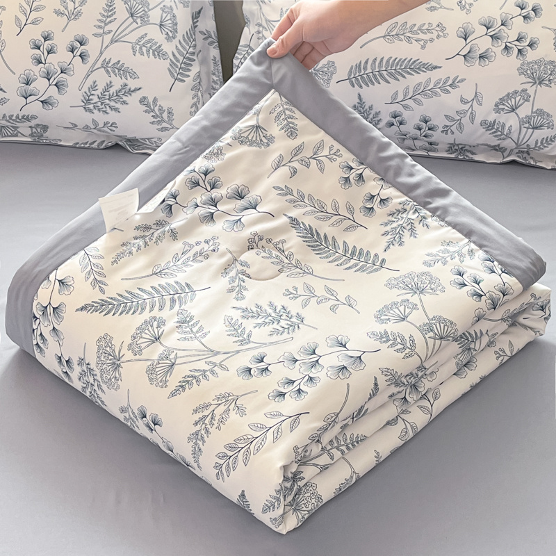 TEMU 1pc Summer Cooling Quilt, Plant Cooling Air Conditioning Quilt, Machine Washable Thin Summer Quilt For Single/double Beds, No Pillowcases