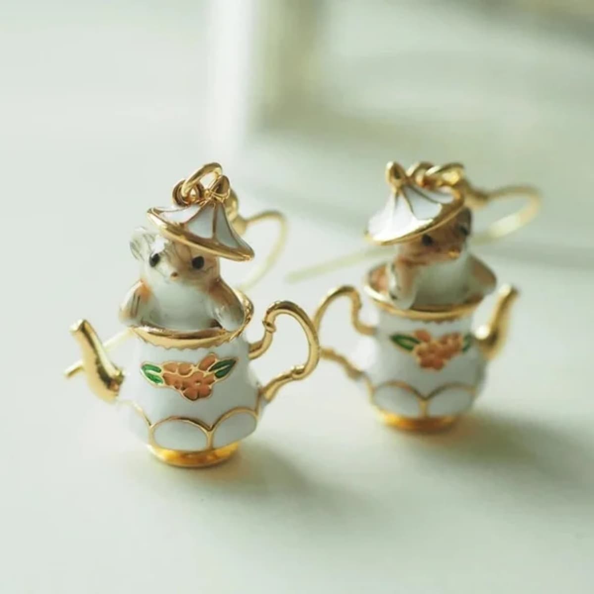 TEMU 2d Flat - 1 Pair Versatile Tiny Teapot And Mouse Hook Earrings, Skin-flattering Design Matches All Outfits, Unisex Jewelry, Suitable For Daily