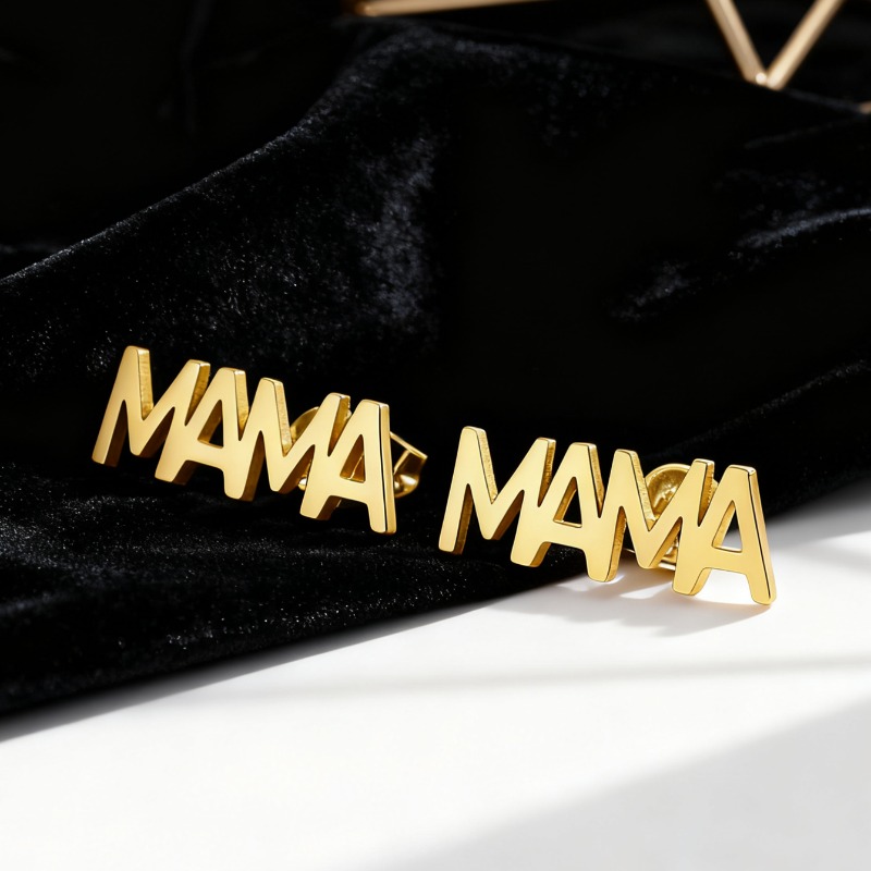 Women's Fashion "MAMA" Letter Design Stud Earrings
