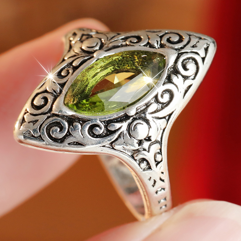 Vintage Inlaid Synthetic Green Cubic Zirconia Ring