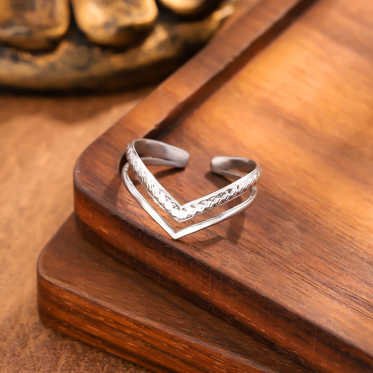 Double-layer V-shaped Textured Stainless Steel , A Unisex Fashion Accessory For Daily Minimalist And Sophisticated Outfits, Niche Yet Versatile Pairing