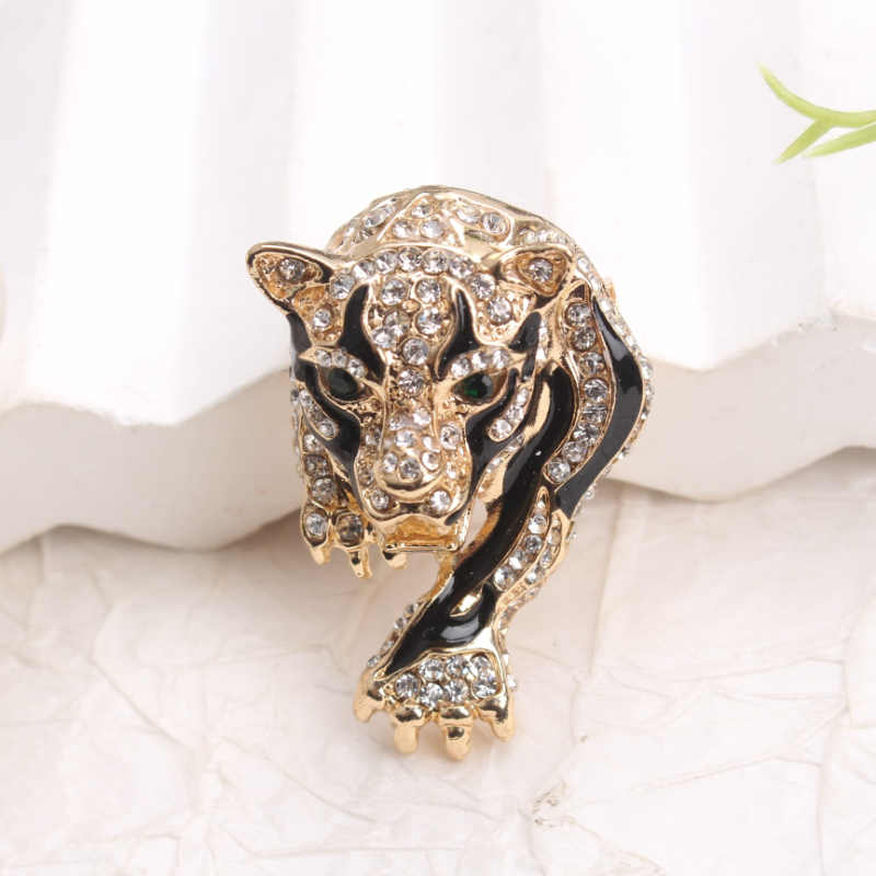TEMU Broche Panthère avec Strass Transparents, Émail Noir et Dorée, Bijou sur le Thème des Animaux pour Femme, Parfait pour un Charme aux Tenues,