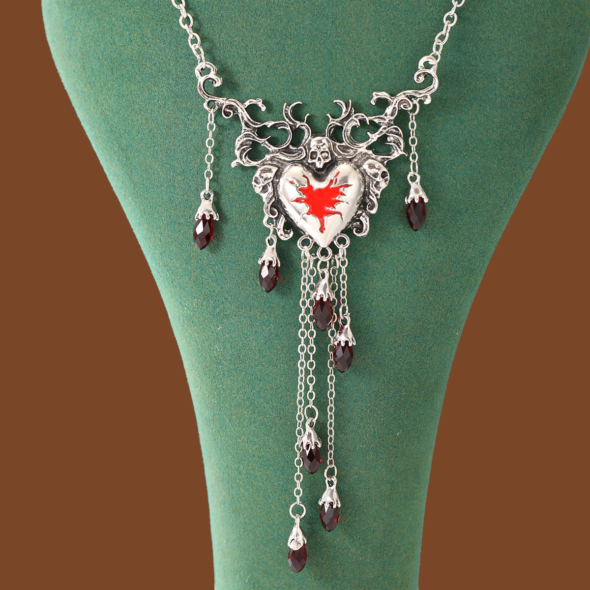 Vintage Gothic Vine Skull Heart Tassel Pendant Necklace