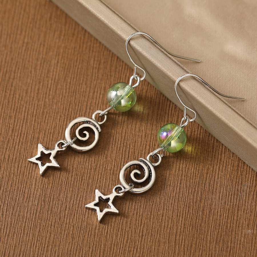 Image of Fresh And Star Pendant Long Earrings For Women, Suitable For Everyday Casual Wear, Commuting, And Pairing For Parties
