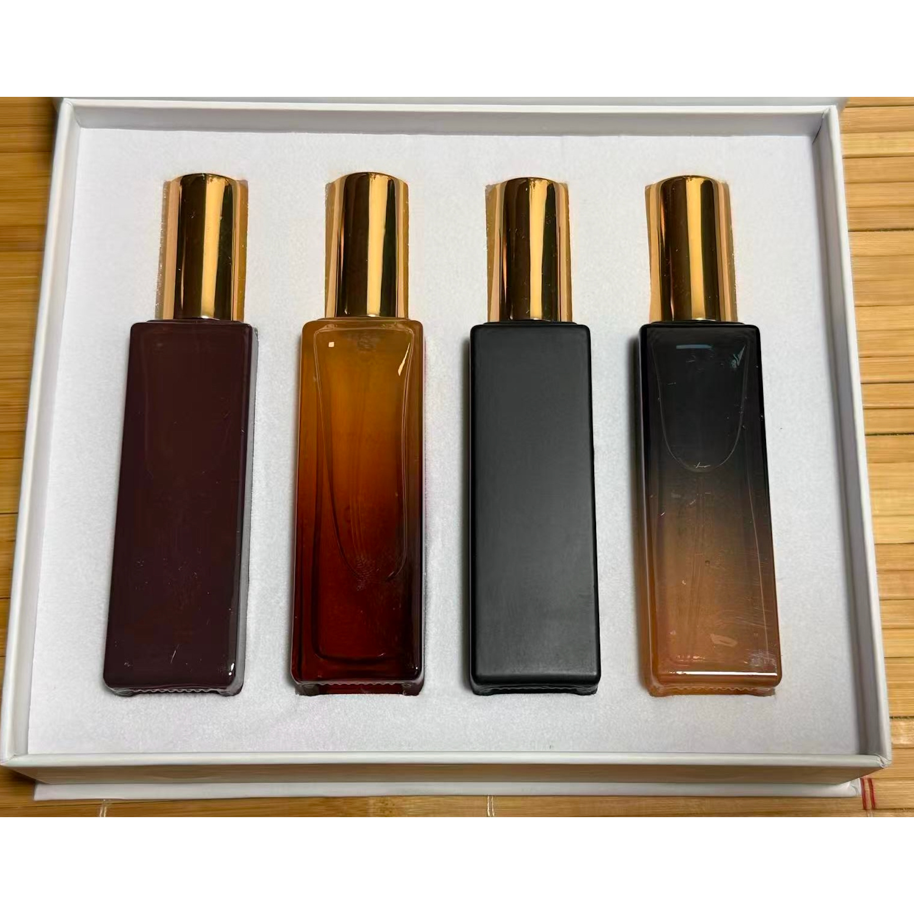 TEMU Parfum de Luxe pour Homme - 4 Bouteilles, de 20ml, Doré Élégant, 4 Fragrances Disponibles (, OUD, CEO, ) - Parfum Premium pour Homme