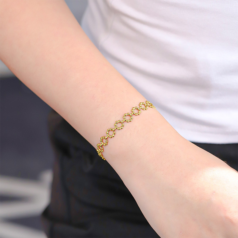 E-shop 1 Stück Bohemian-Stil Edelstahl Donut-förmiges Damenarmband, 18K vergoldet, verblassungsresistentes Handgelenkband. Ideal zum Verschenken oder