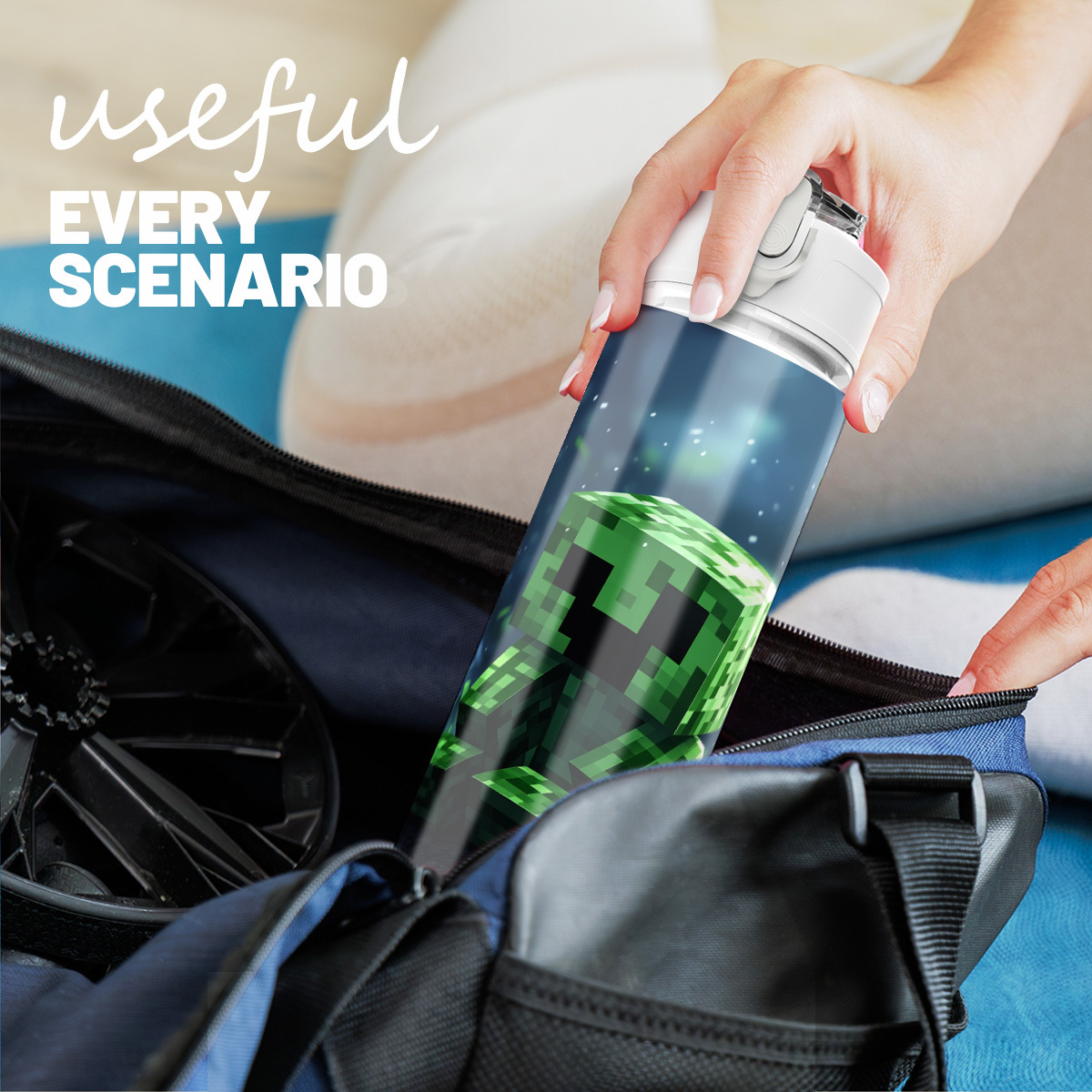 Bouteille d'eau en plastique de 750 ml | Anti-fuite, facile à nettoyer, légère, idéale pour pique-nique, voyage et usage domestique, sûre pour boire, cadeau parfait pour Noël, le Nouvel An, Thanksgiving