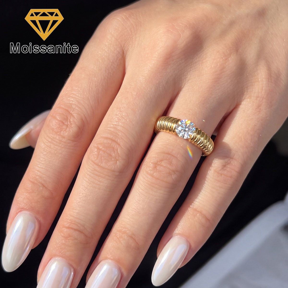 Women's Sparkling 0.5ct Moissanite Twisted Solitaire Ring