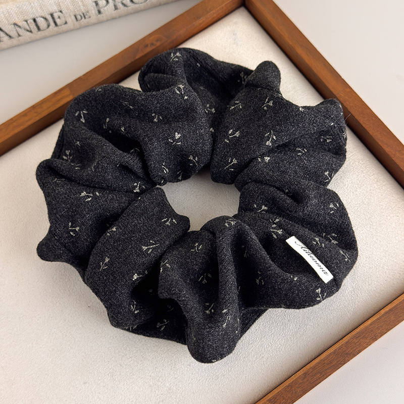Image of Korean Small Floral Large Hair Tie High-end Printed Hair Rope Retro Temperament Ponytail Rubber Band Hair Rope Head Flower Hair Tie And Hair Rope