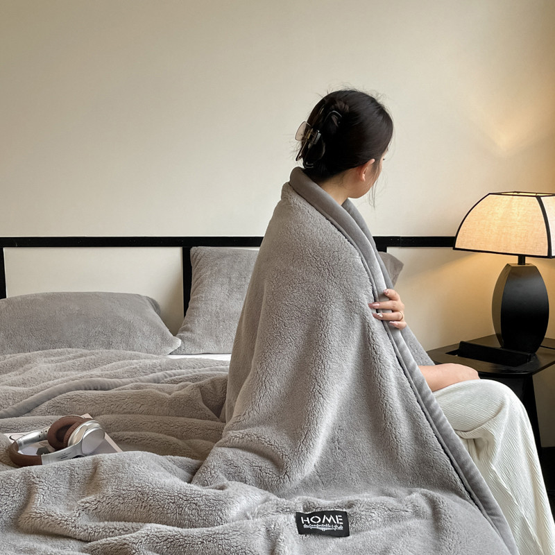 Image of 1/2pcs, Full-size Blankets, Blanket, Skin-friendly And Soft, Great For Self-use Or Gifting. Suitable For Living Room And Bedroom Use At Home. In Multiple Colors And Sizes