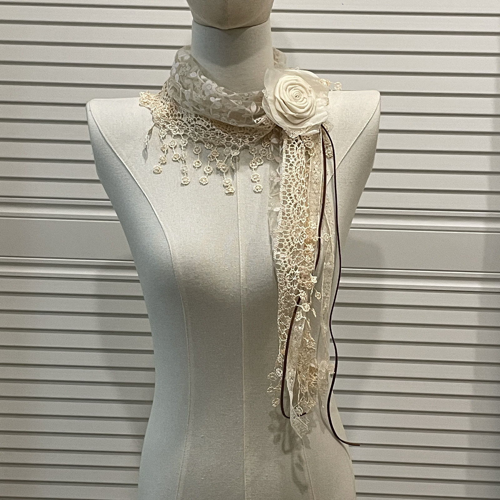 TEMU Lace Tassel Floral Scarf, Suitable For Decoration, Photography, And Matching Outfits - Tassel Floral Lace Apricot Scarf, Vintage Forest-style