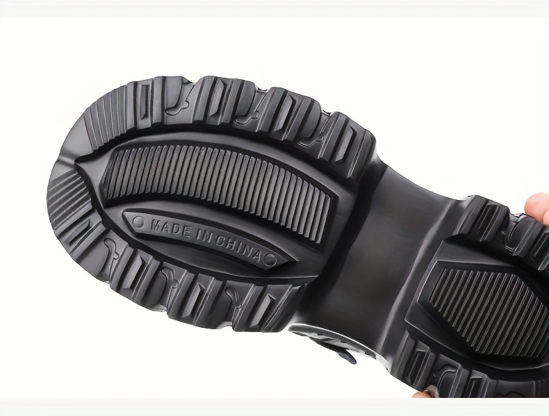 [Sneakers] The New 2026 Model Features Thick-Soled, All-White Dad Shoes Available for 25 Occasions! with Breathable Mesh And a Serrated Outsole, Enhanced with Gray Stripes, This Functional Design Looks Great for Both Casual Outings And Commuting