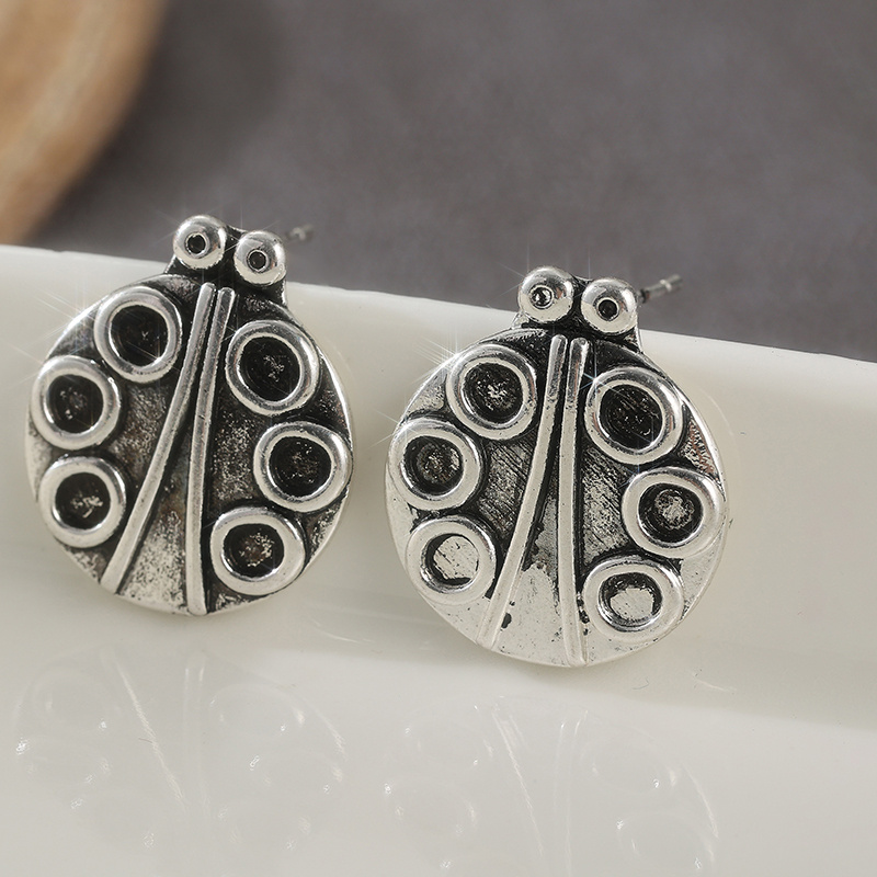 Women's Creative Bohemian Retro Circular Stud Earrings, Insect Pattern