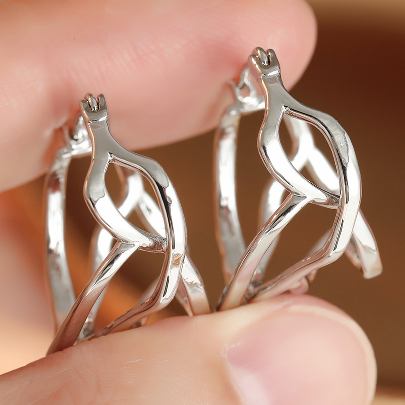 Silvery Elegant Drop Earrings, Interlocking Rings Design