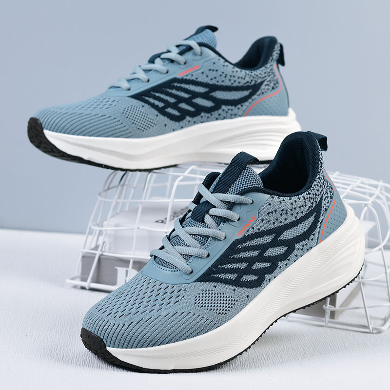 Men's Lightweight Breathable Running Shoes with Wide Toe Design