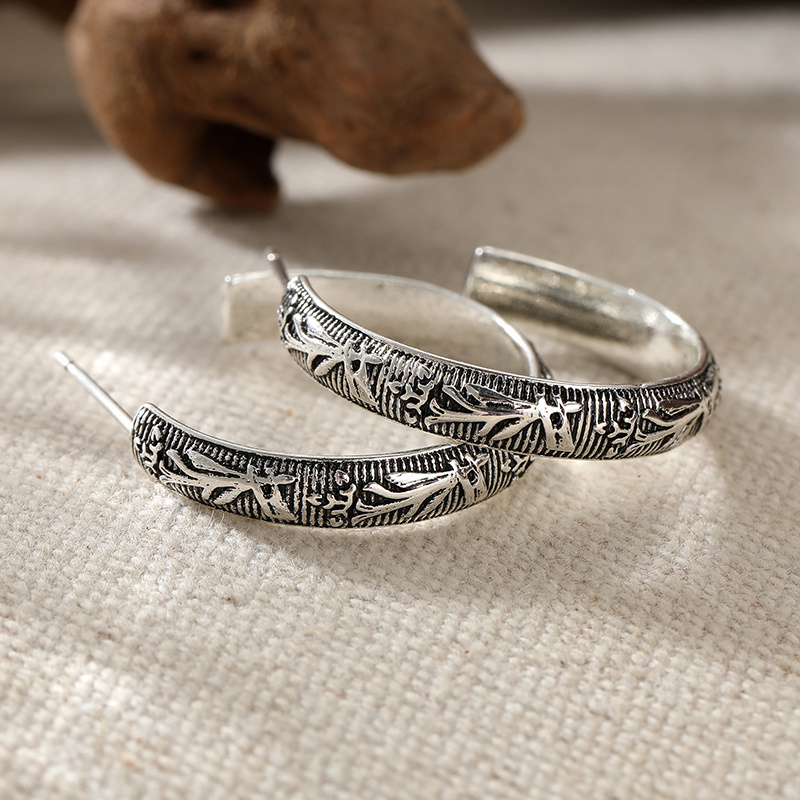 Women's Vintage Plant Pattern Half Circle Earrings