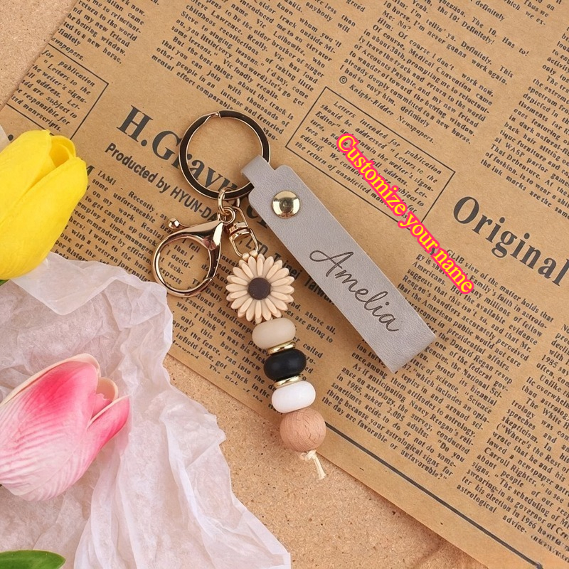 TEMU Custom Daisy Bead Name Keychain, Personalized Name New Daisy Bead Decor Keychain, Handmade Gift, Bridesmaid Gift, Teacher's Day Gift, Birthday