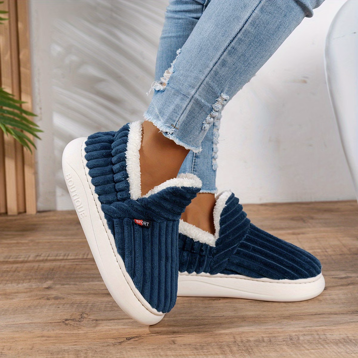chaussures dintérieur dhiver pour femmes à semelle épaisse et doublure en peluche, style nouveau transfrontalier, chaussons pour hommes avec talon, chaussures pour femmes Détails du produit 15