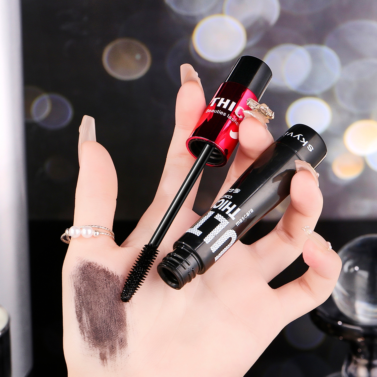 Lengthening Mascara In Black, Curls Lashes, Significantly Enhances Lash Length, Long-lasting Formula, Waterproof And Resistant To Fading
