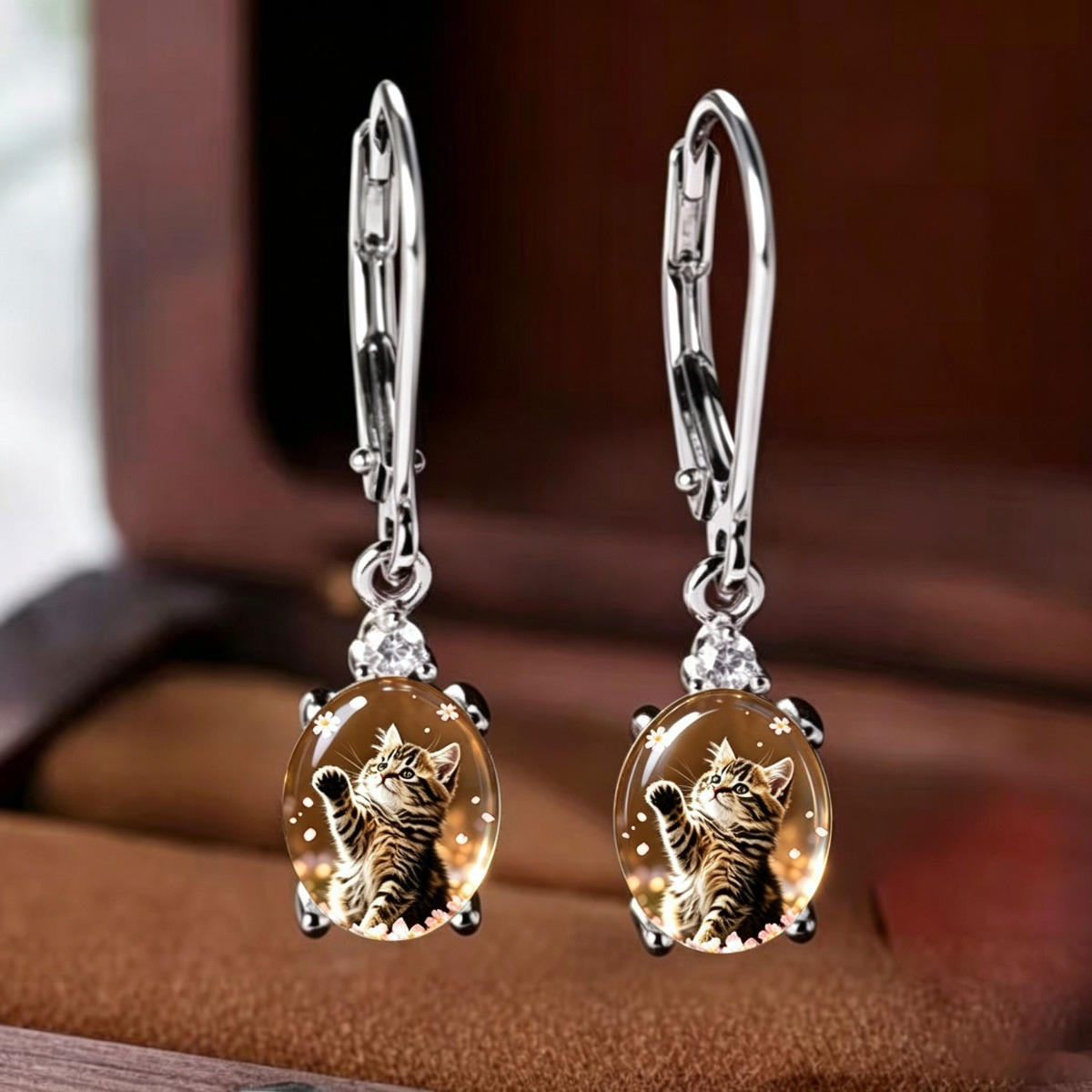 TEMU 2pcs Set Warm Light Reaching Tabby Kitten Oval Drop Lever Back Earrings, Cat Lover Gift Accessory, Drop Ear Hoops, Jewelry Accessory, Unique