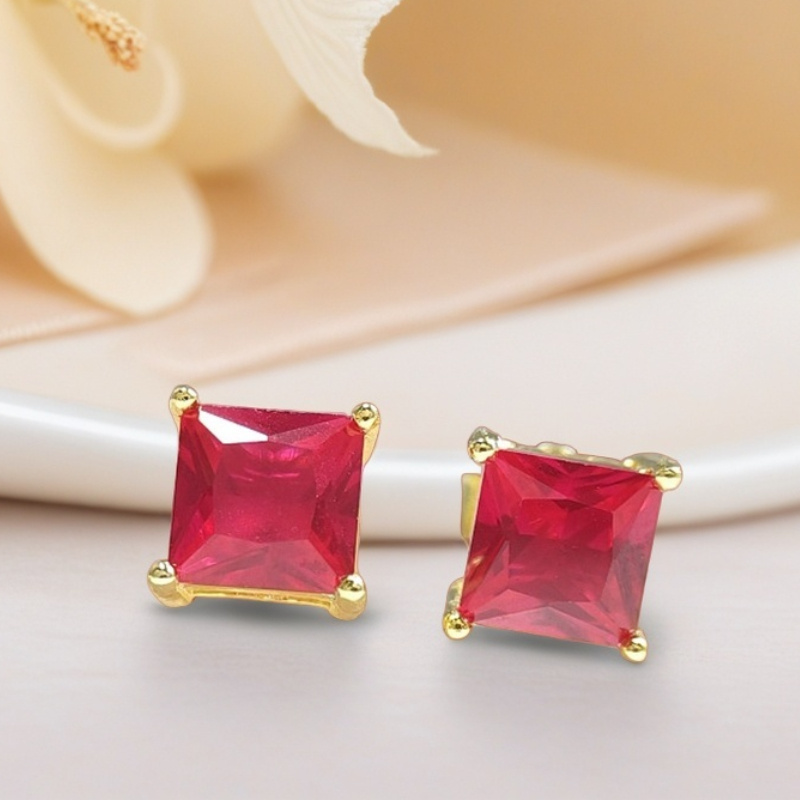 0.5/1 Carat Simple Yet Elegant Princess Square Cut Earrings