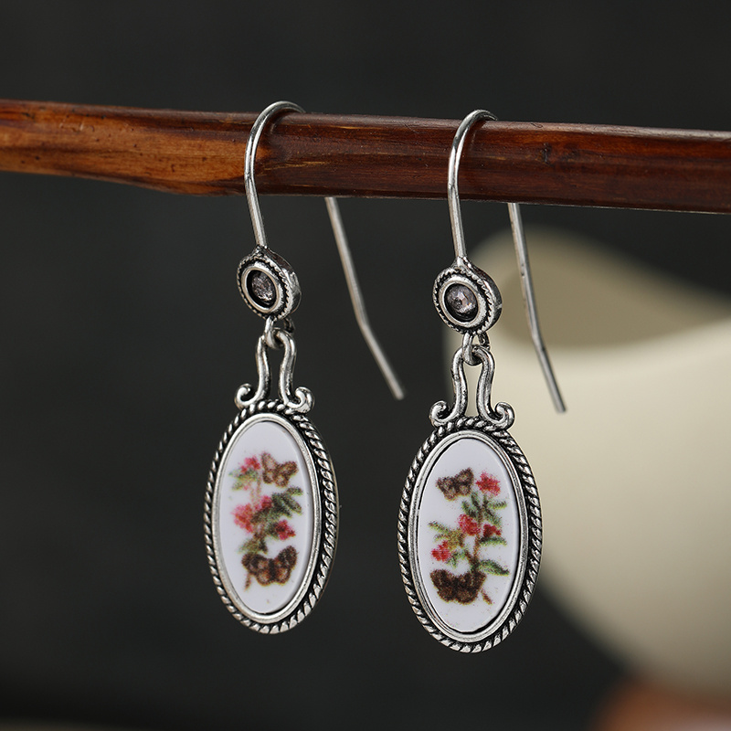 TEMU Boucles d'oreilles pour femmes, motif fleur vintage sculpté à , couleur argent, en métal, bijoux de fête et de tous , cadeau d'anniversaire