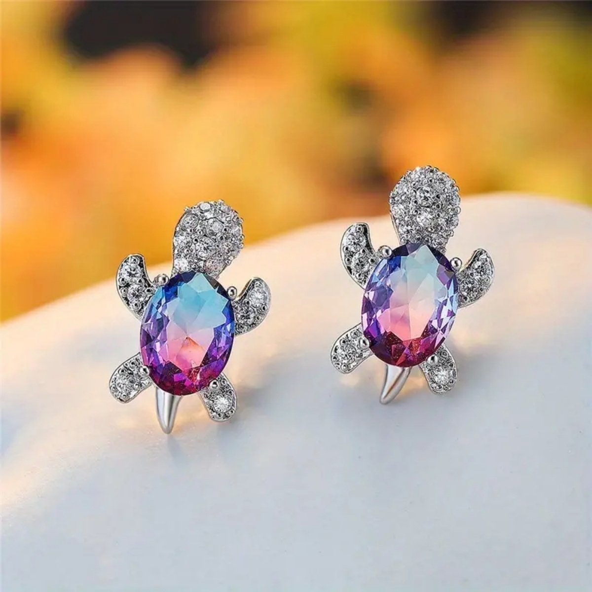 TEMU 1 Pair Of Fashionable Earrings For Women - Creative, Cute, Luxurious Turtle Shaped Inlaid Synthetic Synthetic Zirconia Design - Multiple Colors