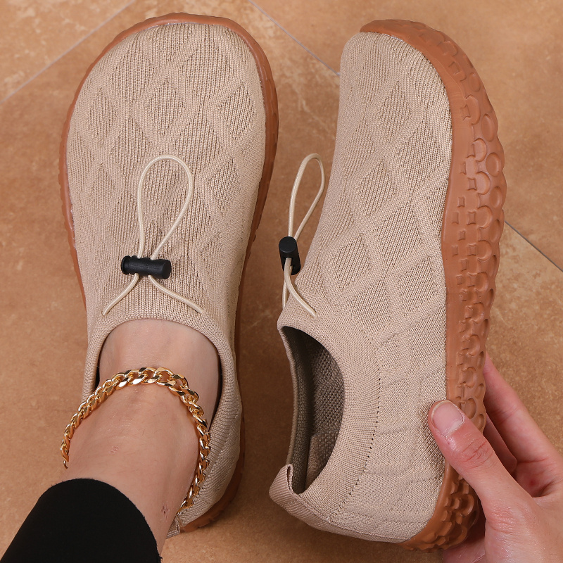 Women's Thickened Wide Toe Running Shoes with Adjustable Design
