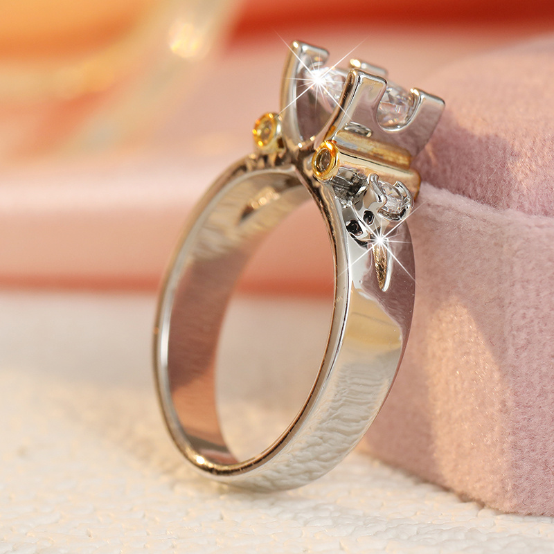 Women's Fashionable Luxury Round Synthetic Zirconia Set Ring
