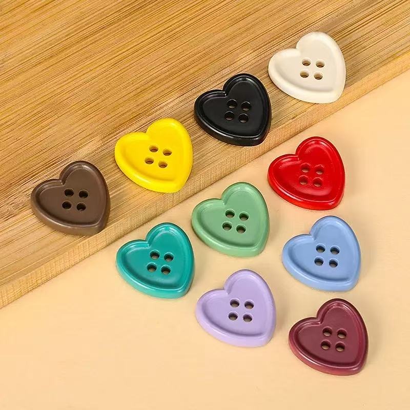 TEMU 50pcs Boutons Cœur 0.43In Boutons Mixtes Décoratifs Mignons Bouton en Résine pour Couture Tricot Vêtements Artisanat