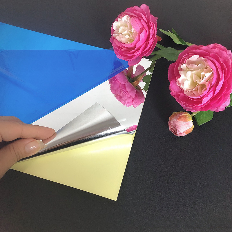 1 Roll Sticker (Non-Glass) Full-Length Mirror Effect Film Single Unit Multi-Common Sizes Optional Self-Adhesive Backing No Professional Installation Required Safe And Not Easy to Break Can Be Easily Applied to Flat Walls Or Glass Windows Suitable Fo