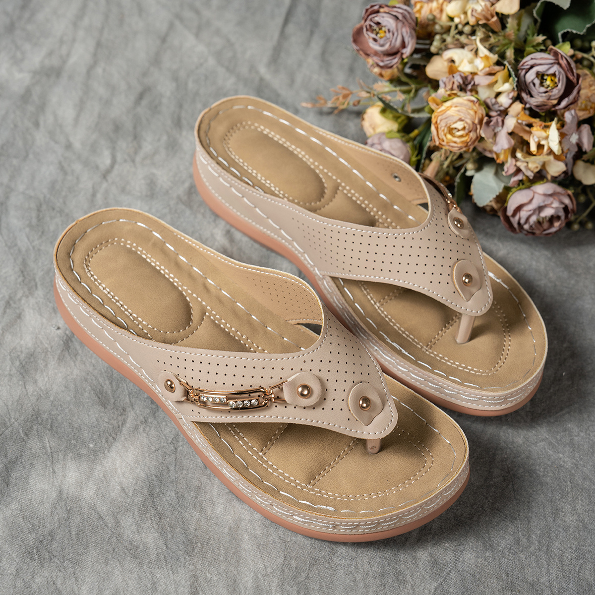 2025 Affordable Women's Fashion Wedge Sandals - with Arch Support, Breathable PU & Synthetic Material Upper, Solid Color Casual & Formal Daily Comfort Slippers, Comfortable Slip-On Flip-Flops, Outdoor Beach Slippers, Women Shoes