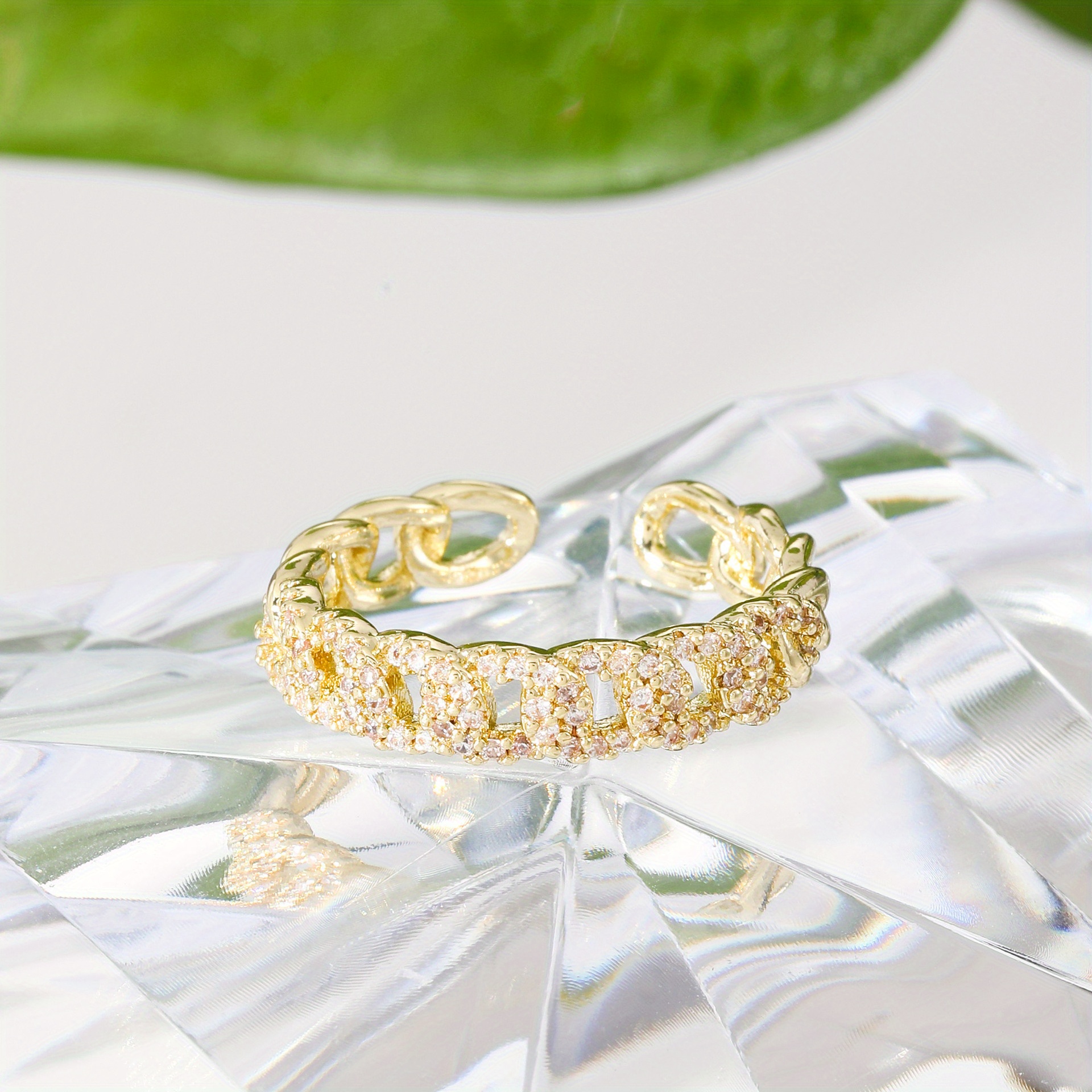 Vintage Adjustable Open Ring with Sparkling Twist Chain Golden Tone