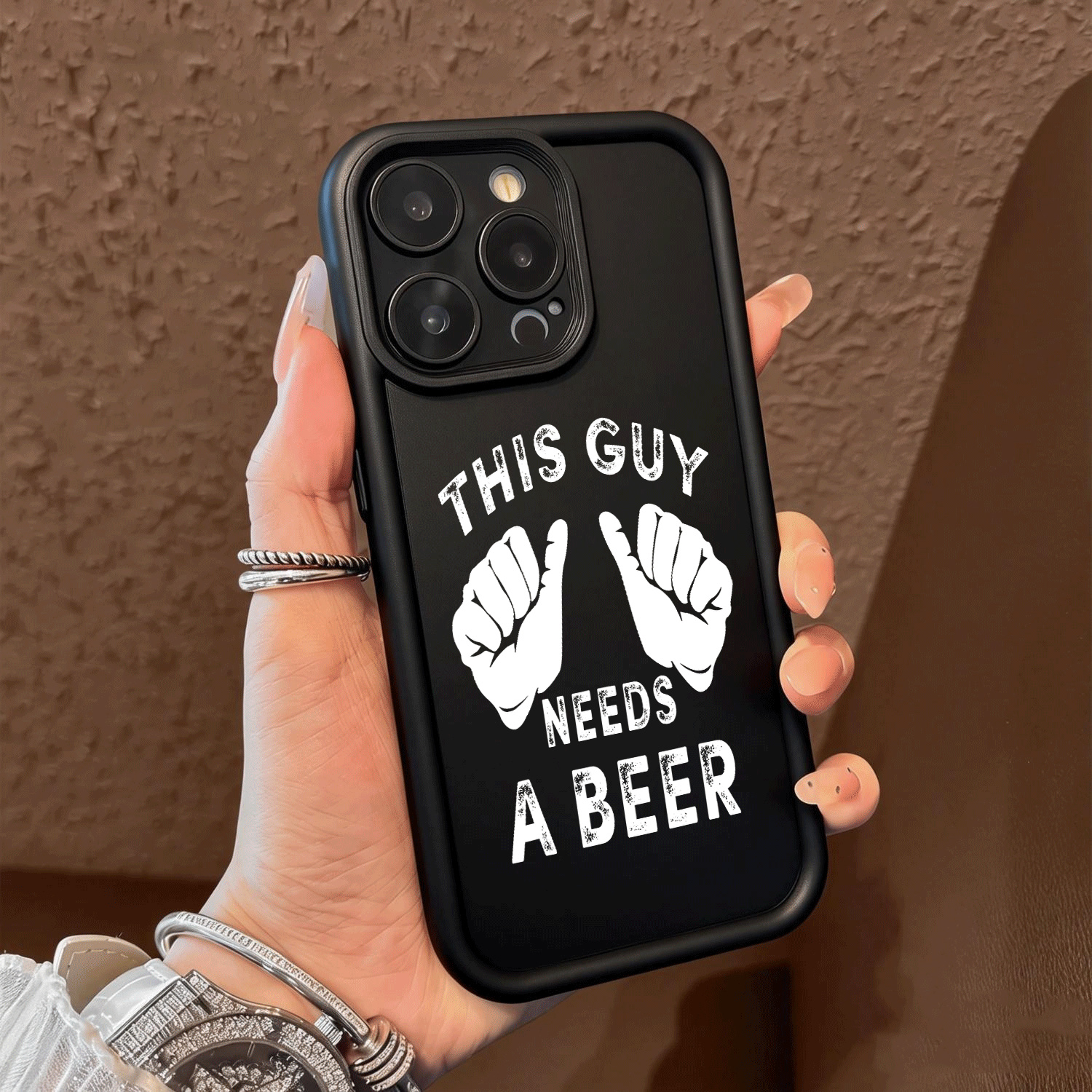 Telefoonhoesje - Deze Kerel Nodigt Een Biertje - Grappig Cadeau voor Mannen, Nieuw TPU Telefoonhoesje, voor Iphone 17/16/15/14/13/12
