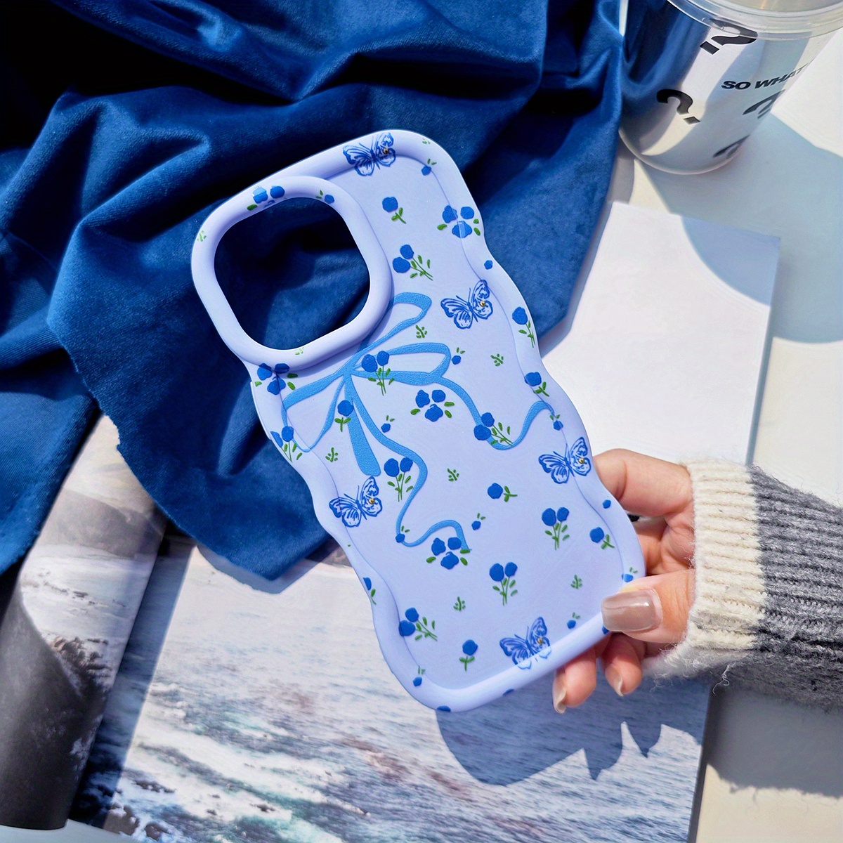 Phone Case - 1pc Blue Floral Bow Sky * Individual Innovative Cute Cartoon  Small Floral Bow Women'S Painting Beautiful, Macaron * Coverage Anti-Drop  Fresh Colorful Wavy Shape Cream Style