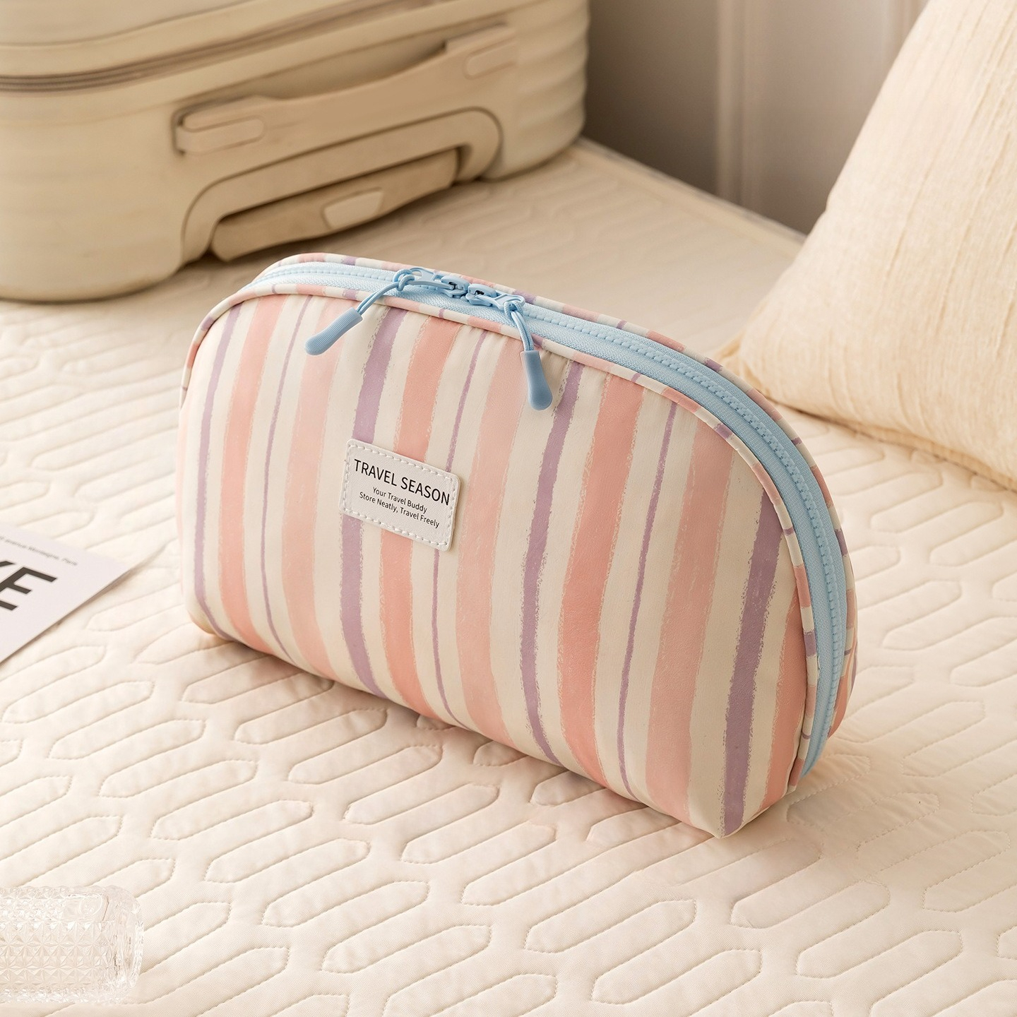 TEMU Bolsa de almacenamiento para ropa interior a rayas, organizador de sujetadores de viaje con múltiples compartimentos, cierre de cremallera,