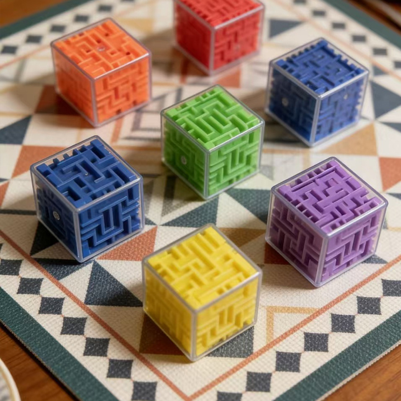 20pcs Cute Mini Square Maze Toy for Educational Fun