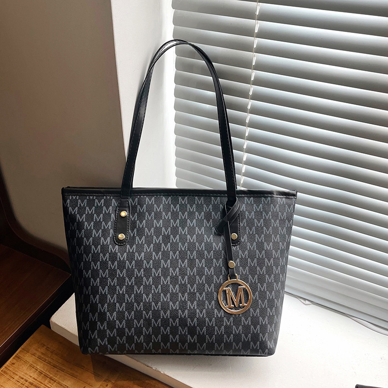 TEMU Large-capacity Bag Women's 2025 And Summer Versatile Niche Design Class Shoulder Commuter Bag Portable Tote Bag