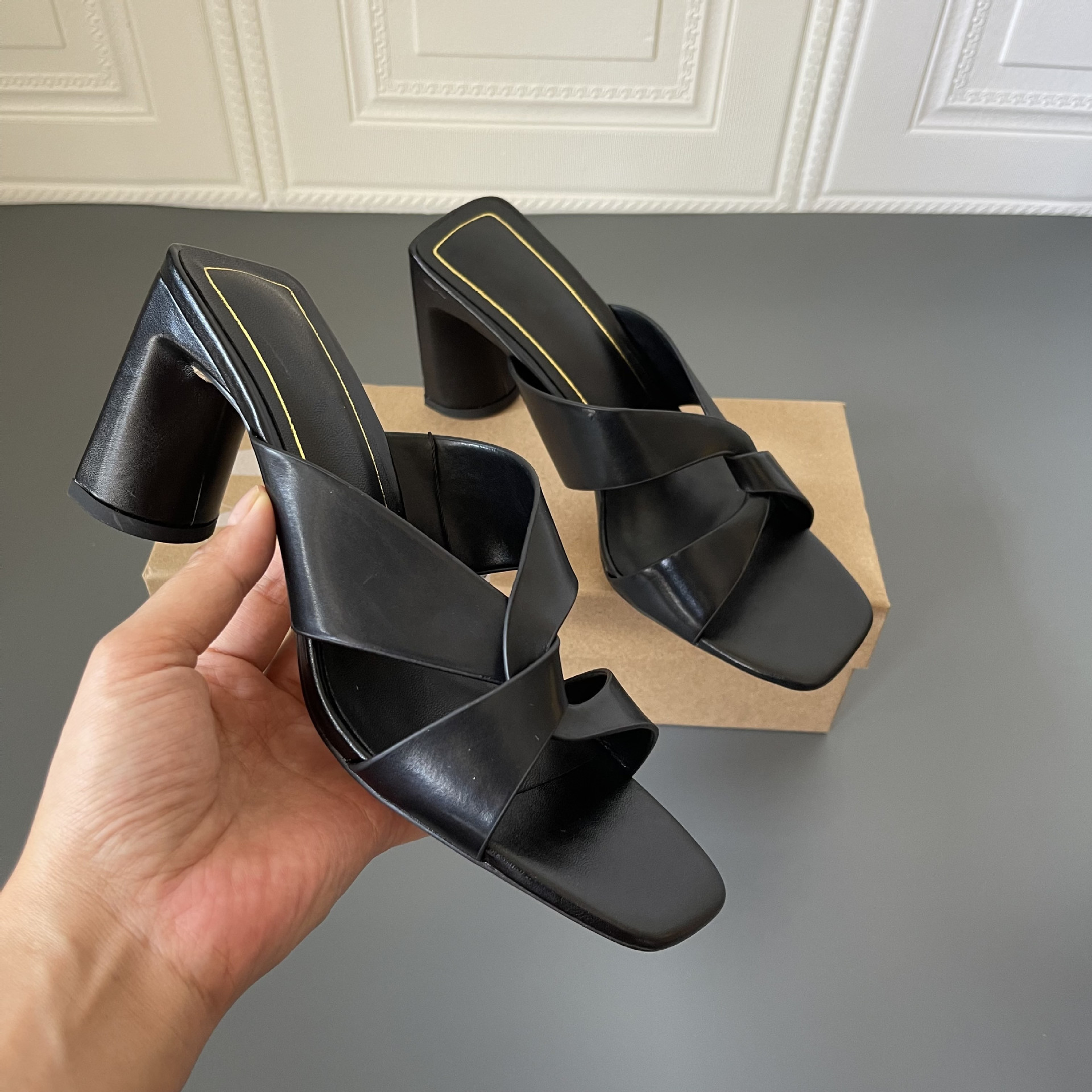 Image of Women's Spring Brown Block Heel Slip-on Mules, -toe High-heel Sandals For Daily Commuting, Walking And Shopping, Women Shoes