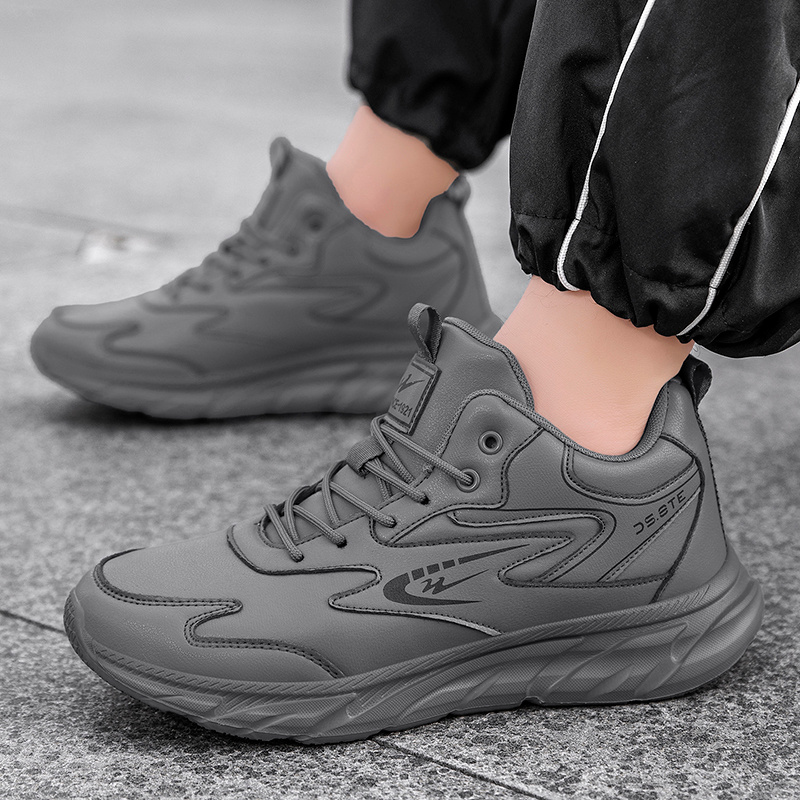 Men's Wide Width Thick-Sole Hiking Sneakers