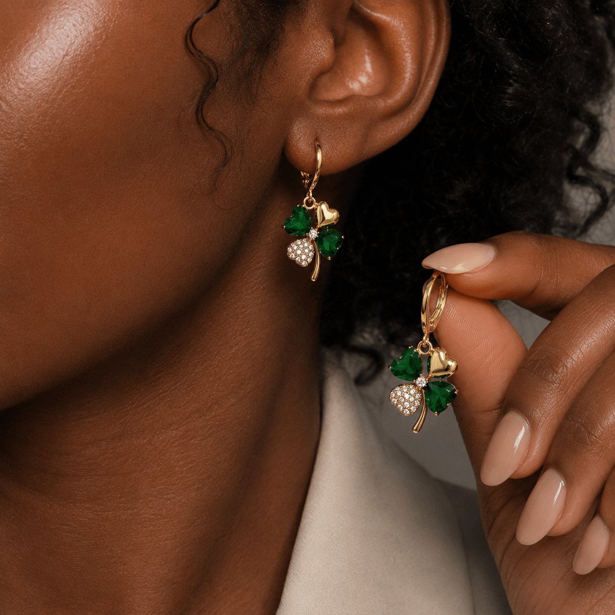 TEMU Women's Clover Hoop Earrings, Green Heart Charm Dangle Earrings, Clover Drop Earrings, Elegant Jewelry Gift