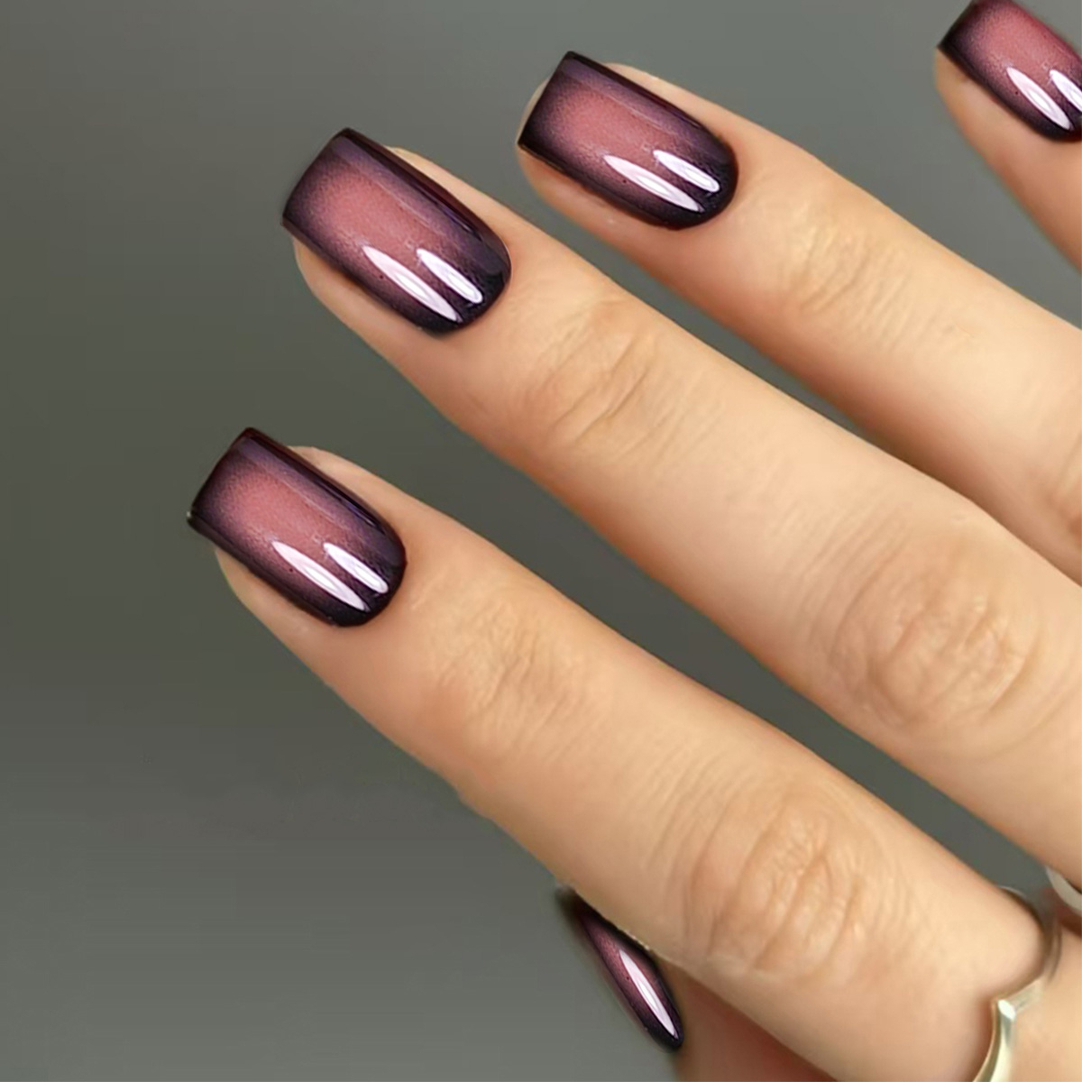 TEMU Your 24pcs Short Square Nails In Classic Elegant Red-brown Gradient, Designed To Enhance Your Look. Fashionable And Versatile Press-on Nails Are