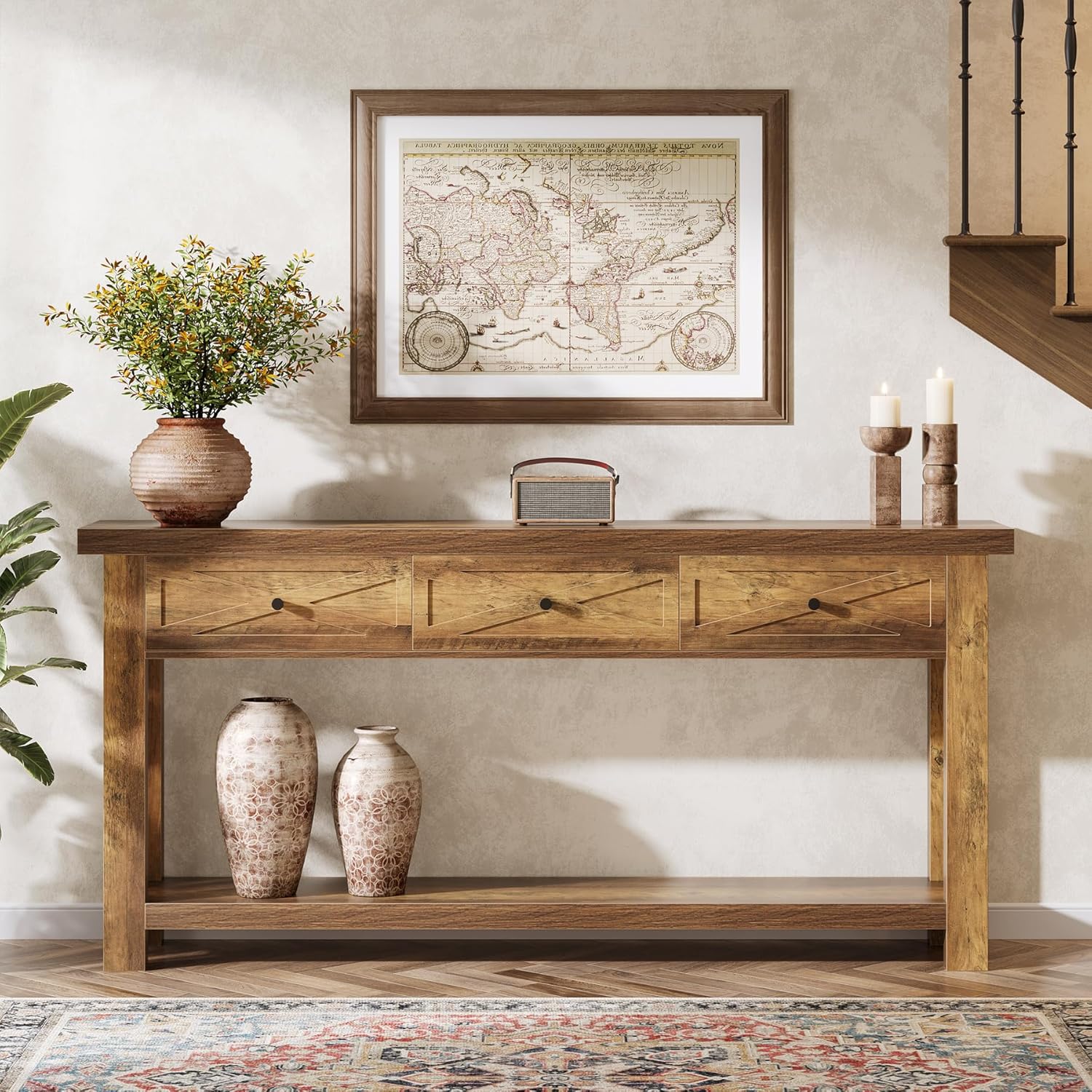 Mesa Console Farmhouse 70,9" - Aparador Marrom Rústico com 3 Gavetas e Prateleira 7 Mesa Console Farmhouse Marrom Rústico 70,9 polegadas