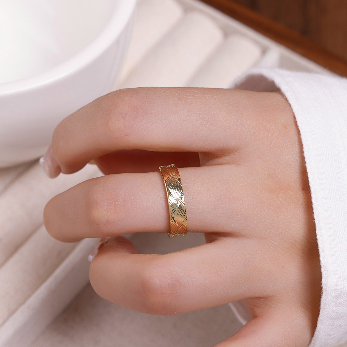 Women's Adjustable Open-Ended Textured Ring, Retro Style
